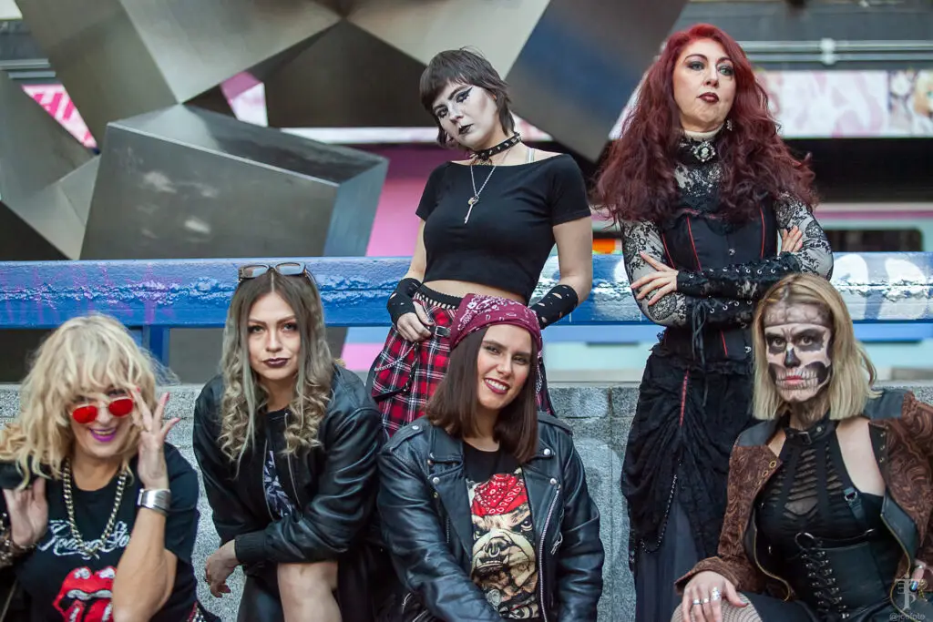 Street-Rock-sesion-fotografica Sesión de fotos street Rock con modelo y fotógrafo